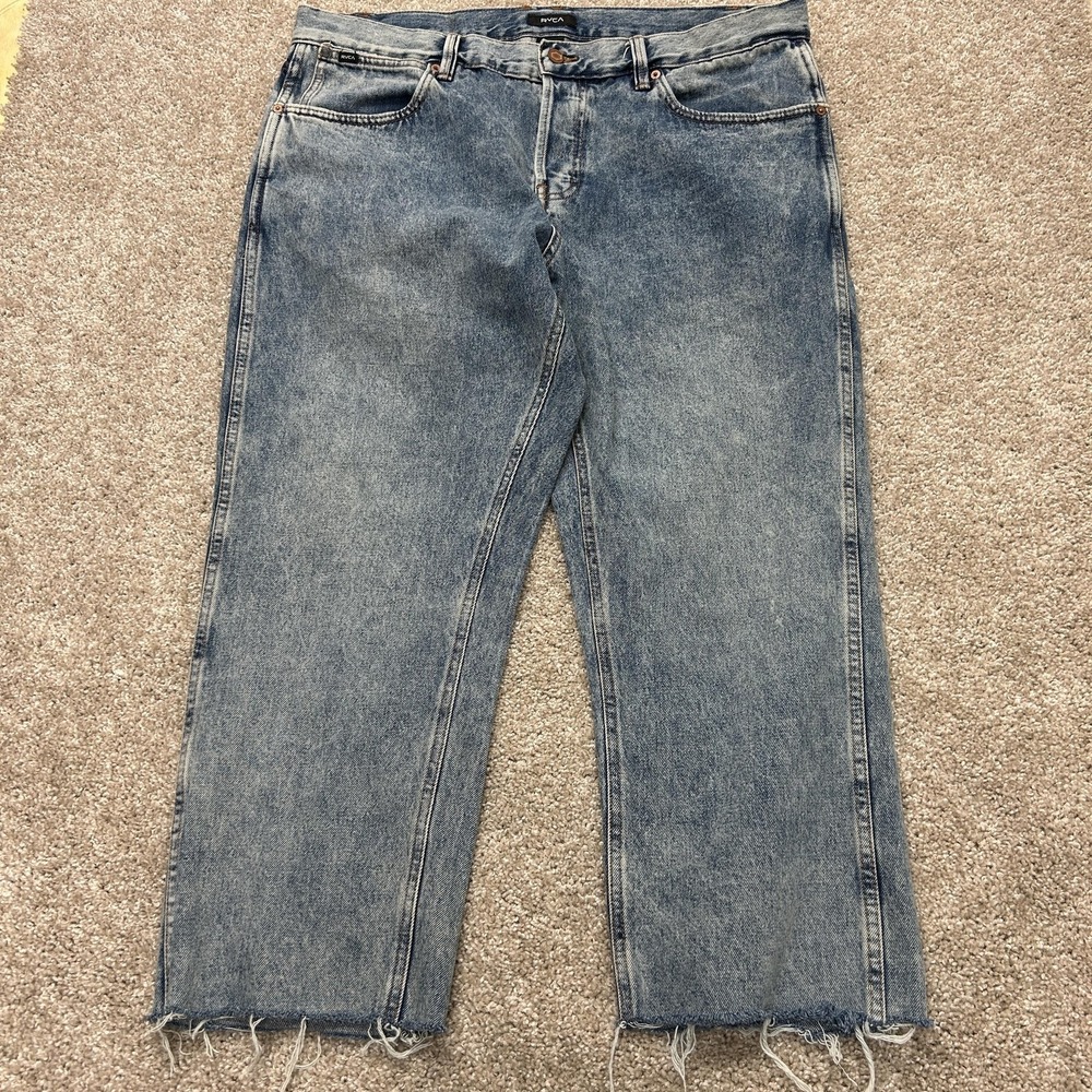 RVCA New Dawn Fit Jeans Mens 38x26 Medium Wash Blue Denim Relaxed Straight Pants